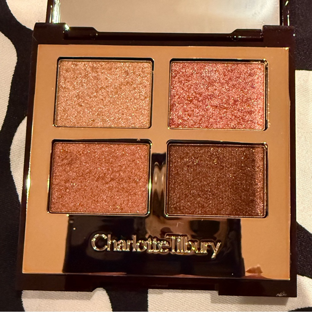 NWOB Charlotte Tillbury Luxury Palette of Pops Eyeshadow: Pillow Talk